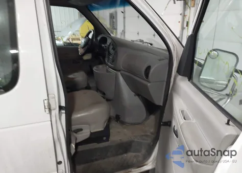 1999 Ford E-350 Super Duty Commercial/Recreational from USA, damaged, VIN 1FTSS34F3XHA06860